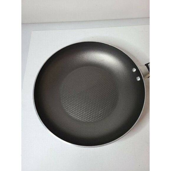 FARBERWARE High Performance Nonstick Frying Pan 9.5 Inch Skillet Cookware Red - Picture 2 of 8